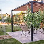 Giardino - New Mobile In Olive Garden, Ev Plug-in Station Holiday park Sukosan