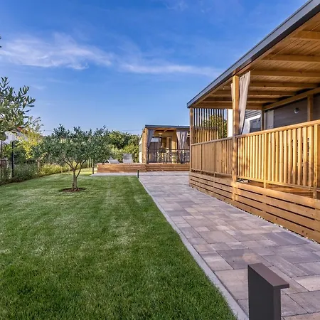 Giardino - New Mobile In Olive Garden, Ev Plug-in Station Vakantiepark