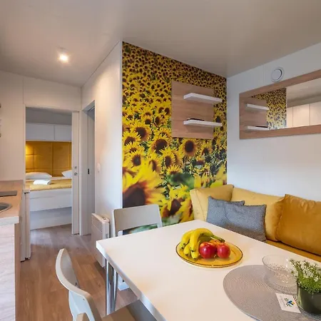 Giardino - New Mobile In Olive Garden, Ev Plug-in Station