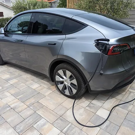 Parque de vacaciones Giardino - New Mobile In Olive Garden, Ev Plug-in Station