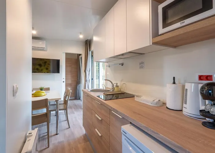 Giardino - New Mobile In Olive Garden, Ev Plug-in Station Tatil parkı